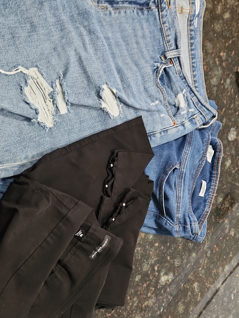 2 Pairs Of Jeans Size 18- Old Navy & SOFIA Walmart & 1 Pair Of Blk Pants 18 Also